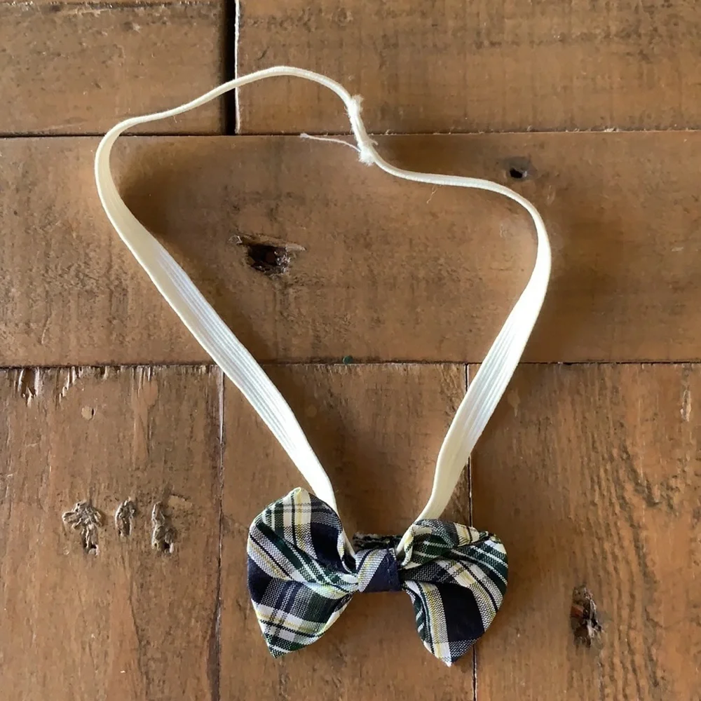 Creme de la creme velvet Jon Jon bow tie set